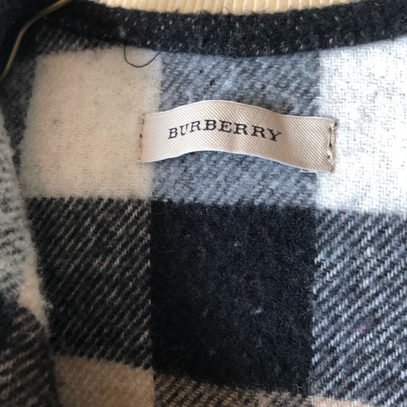 Burberry Merino Wool Exploded Check Fringe Cape - Picture 6 of 8